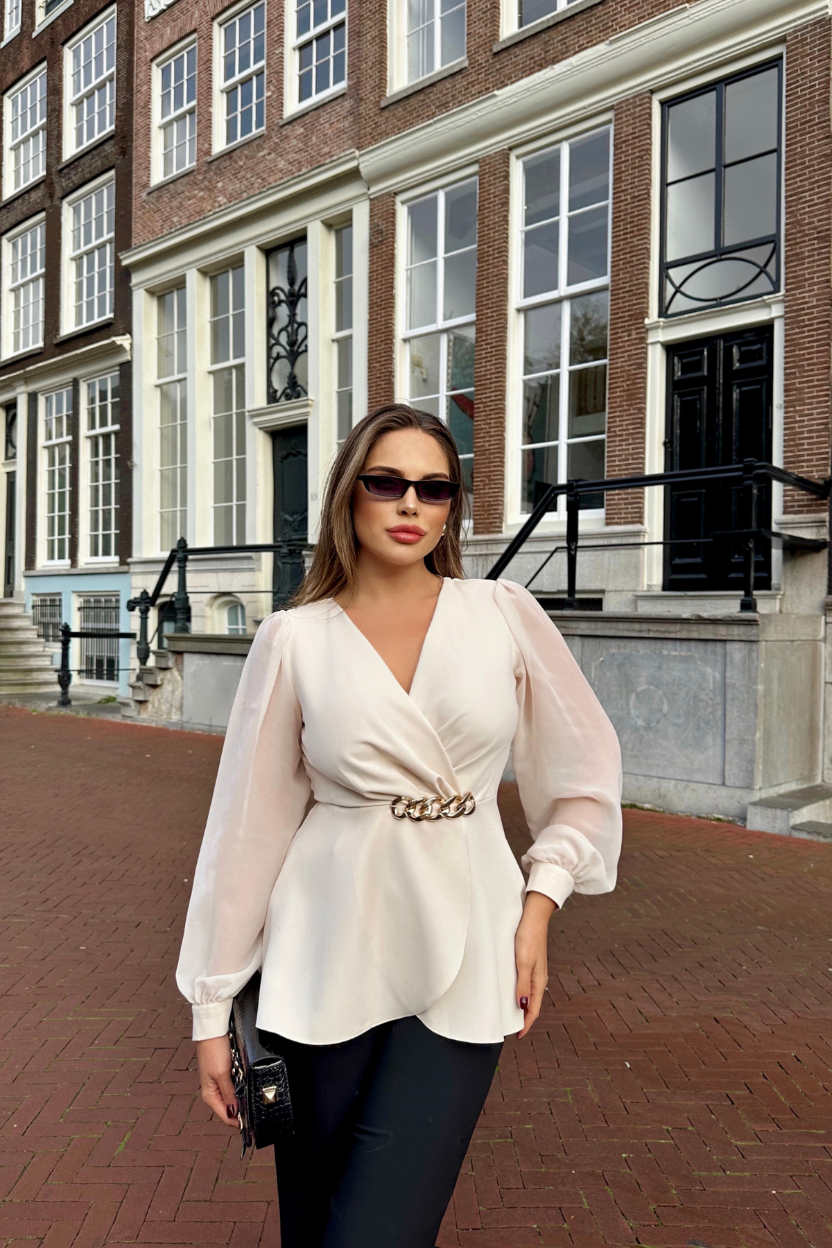 Платье из крепа