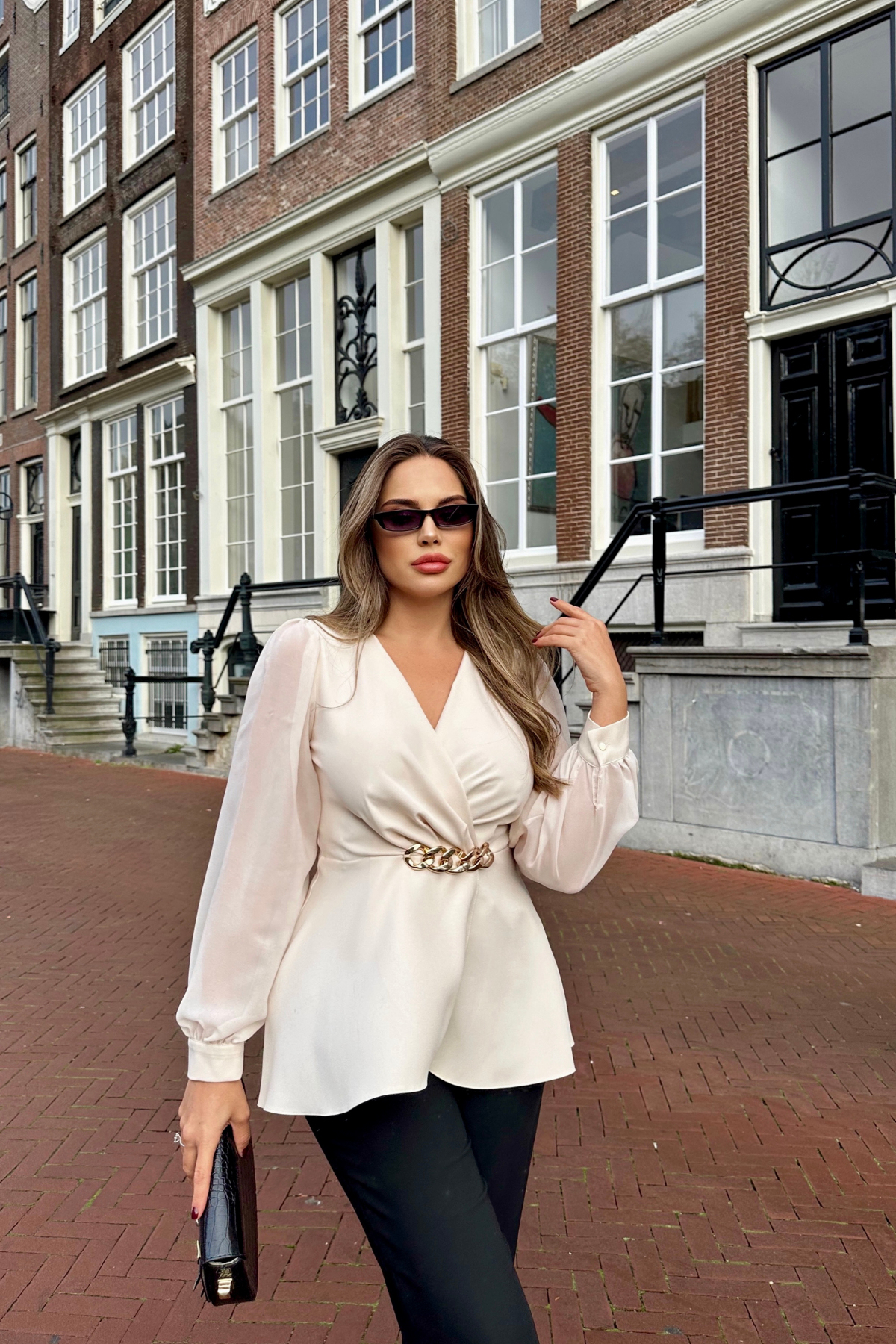 Платье из крепа