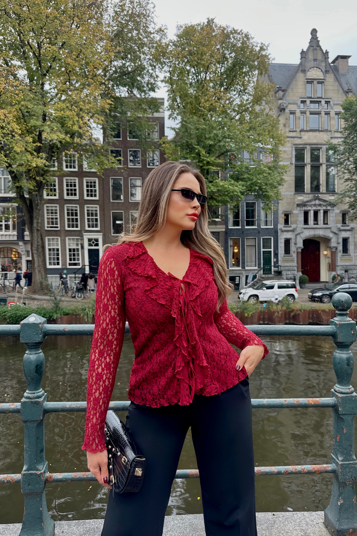 Кружевная блузка