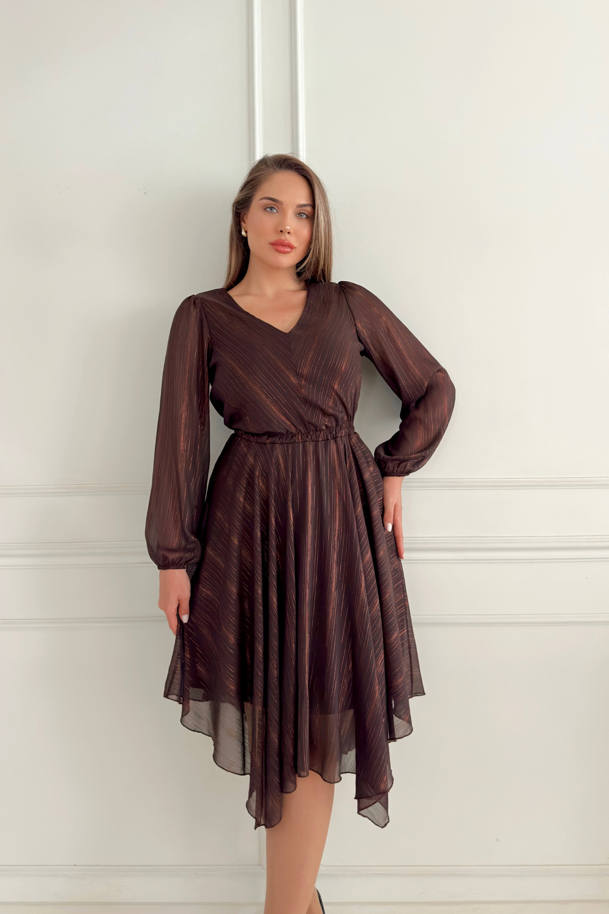 Блузка с галстуком