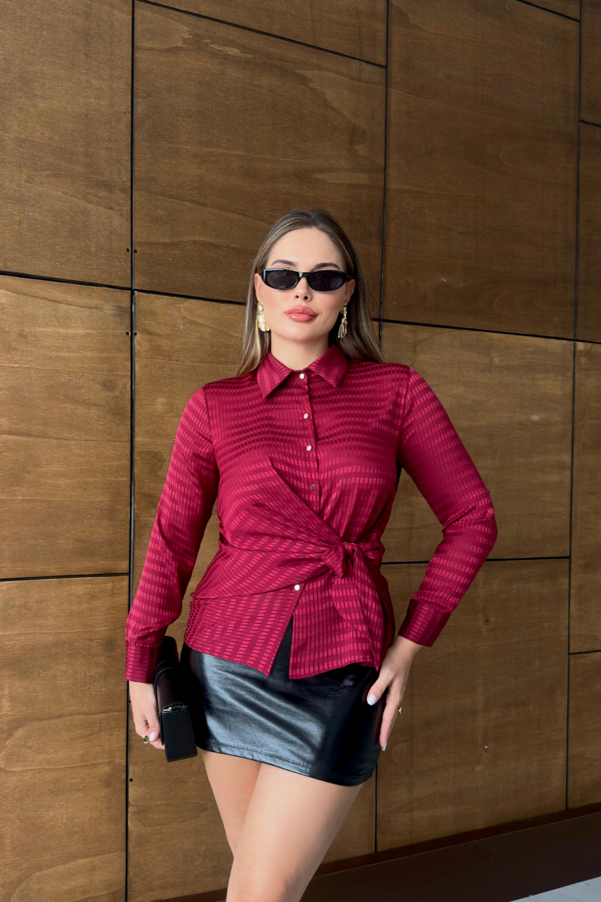 Блузка с галстуком