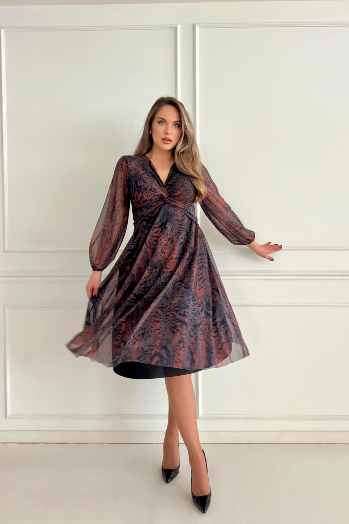 Платье из тюля с узором