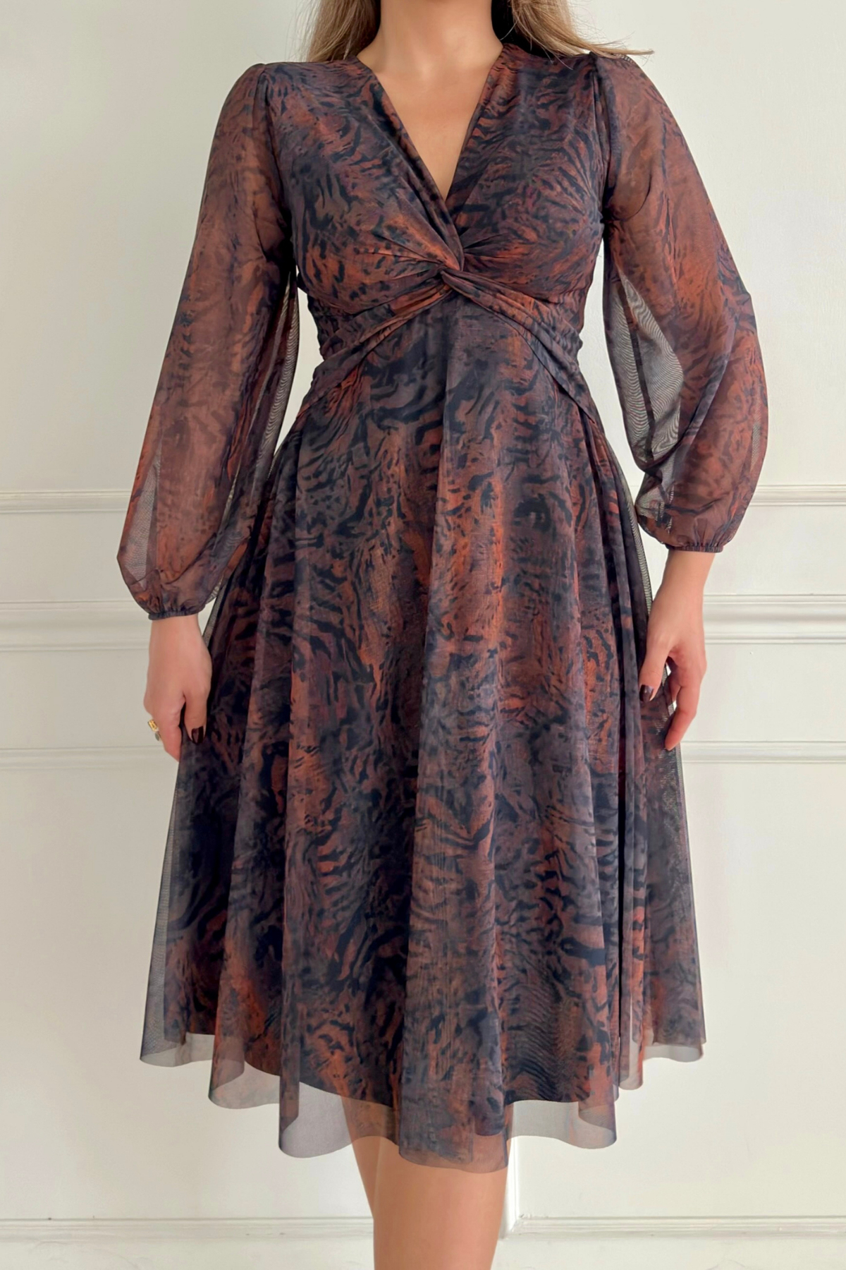 Платье из тюля с узором