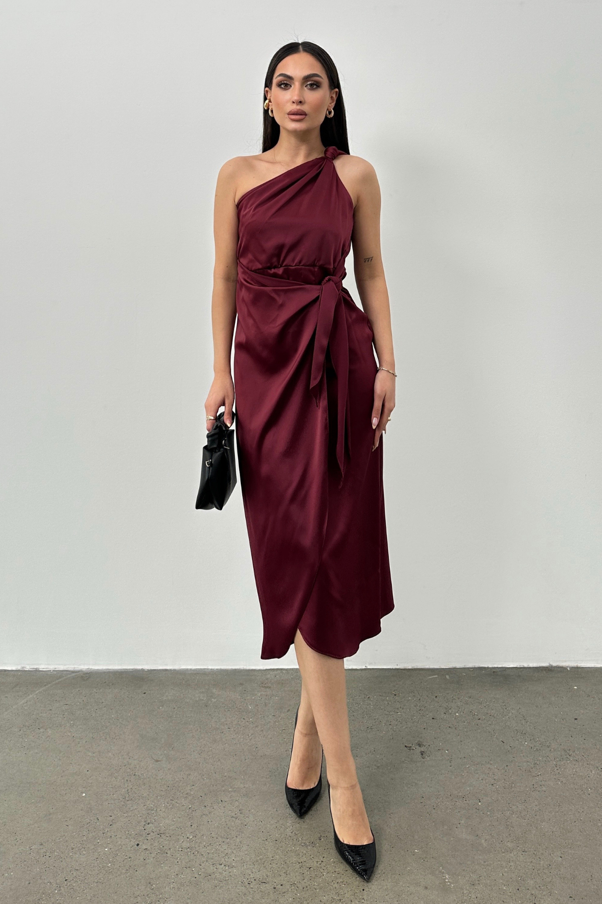 SATIN DRESS WITH KNOTTED SHOULDERS
