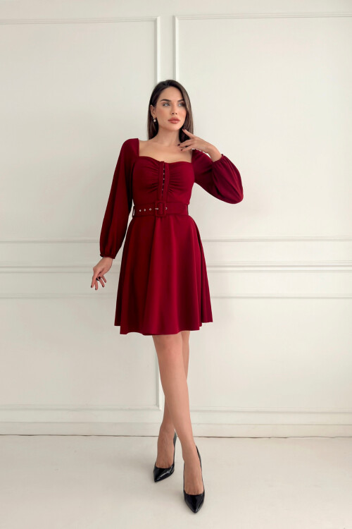 Платье Aerobin с поясом