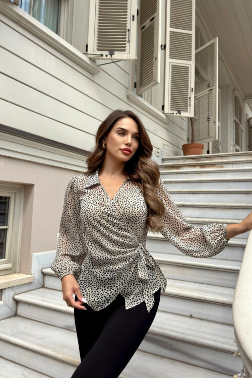 Двубортная рубашка из блестящего шифона