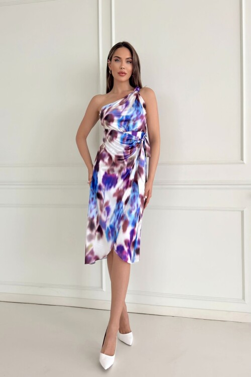 Атласное платье Кобе