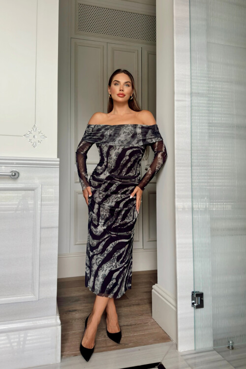 Платье из тюля с узором