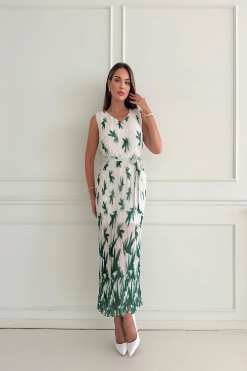 Piliseli Şifon Elbise