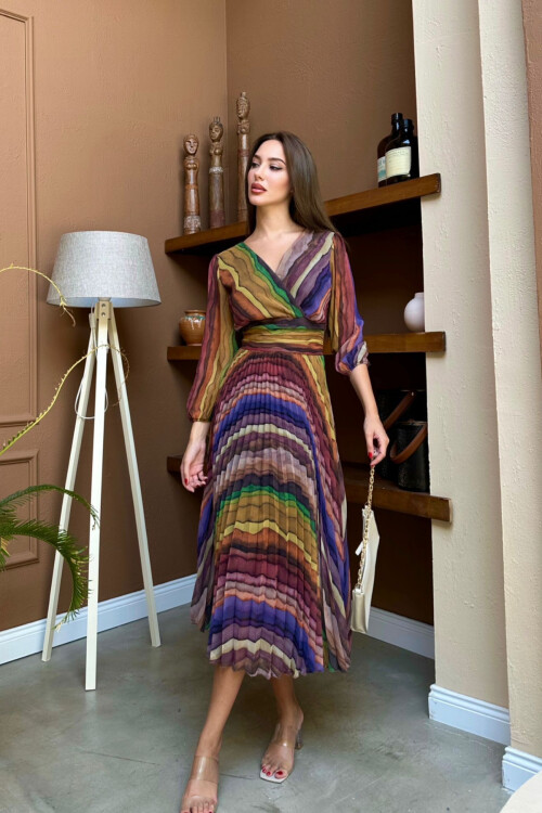 Плиссированное шифоновое платье