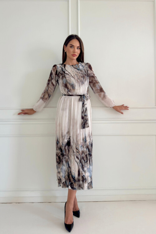 Piliseli Şifon Elbise