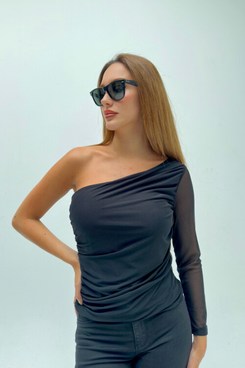 Tek Omuz Desenli Bluz