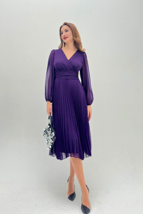 Kolları Şifon Piliseli Elbise