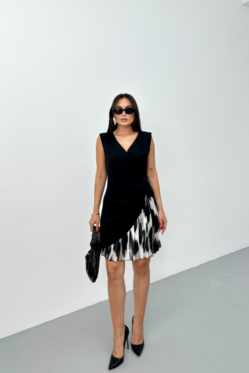 Двубортное платье