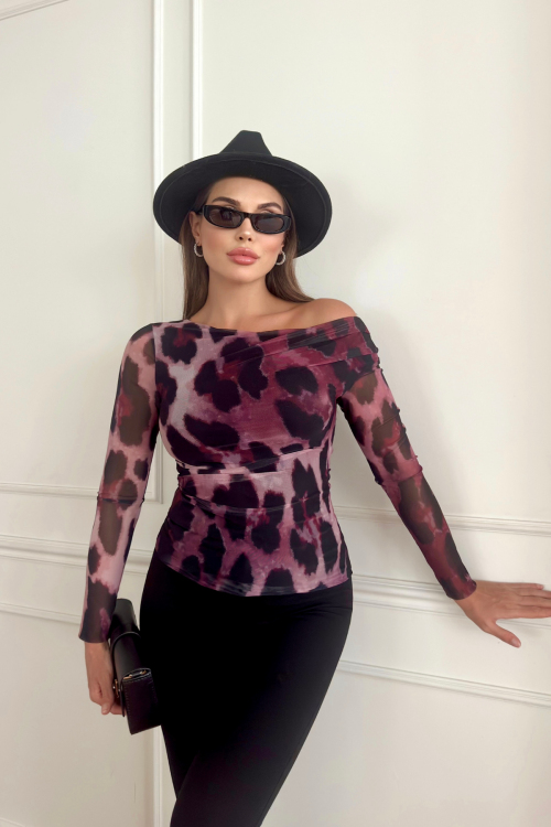 Блузка из тюля на одно плечо