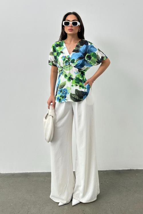 Атласная блузка с узором