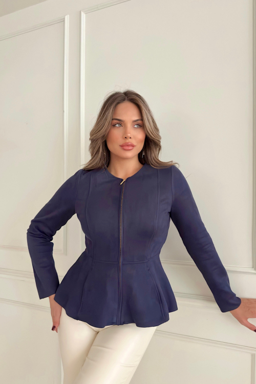 Платье из крепа