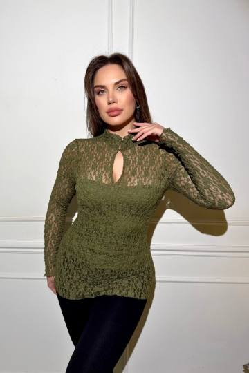 LACE BLOUSE