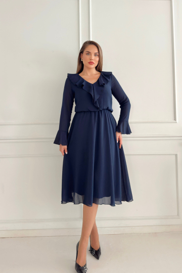 Блузка с галстуком